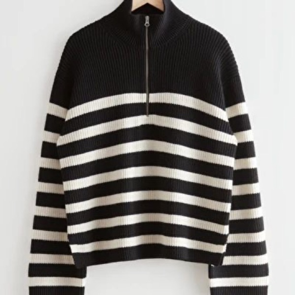 & Other Stories - Half Zip Black/White Sweater sz M